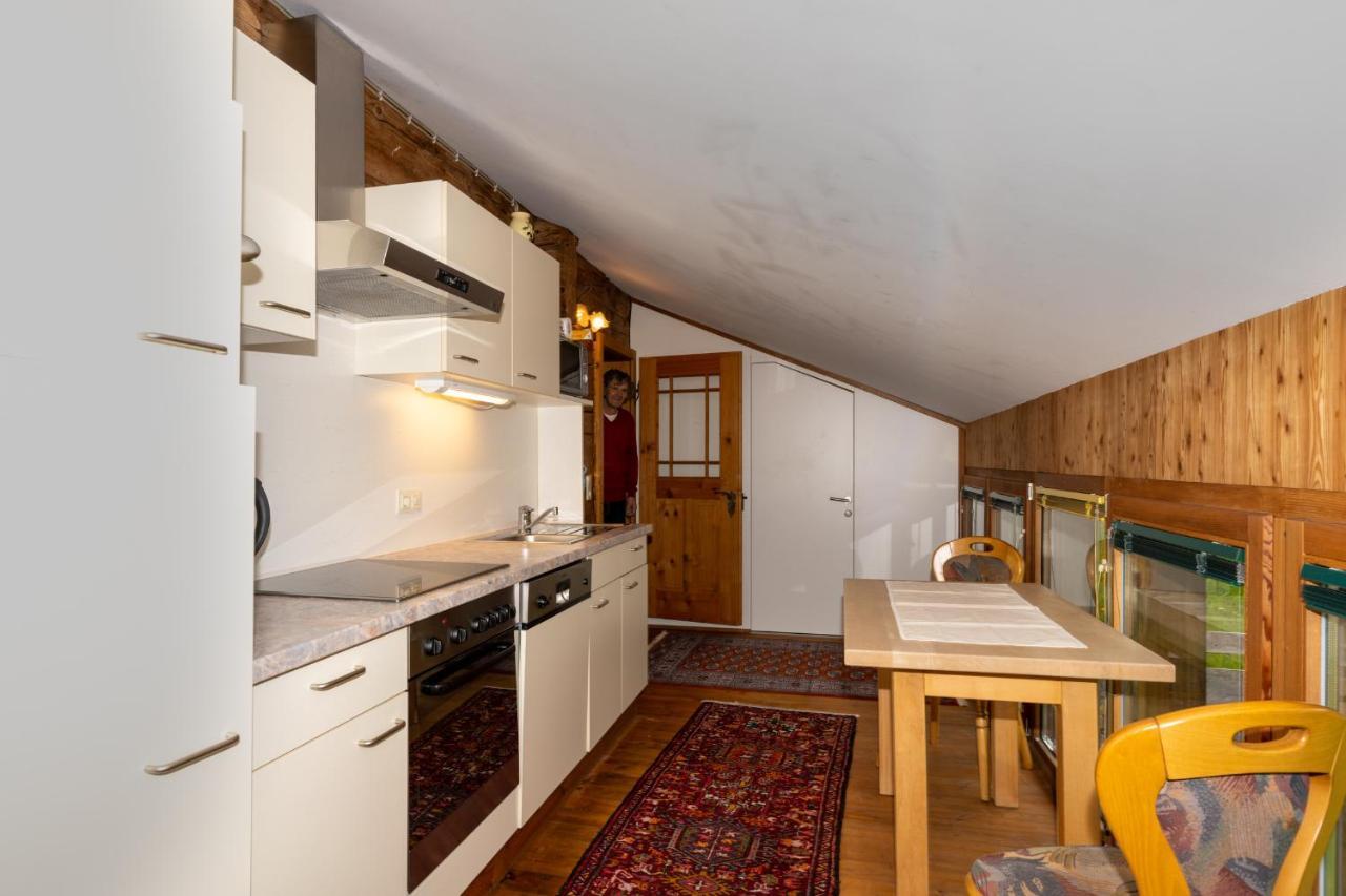 Haus Holzwurm Apartman Raggal Kültér fotó