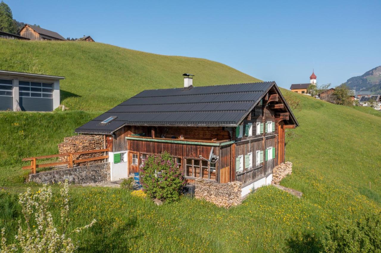 Haus Holzwurm Apartman Raggal Kültér fotó