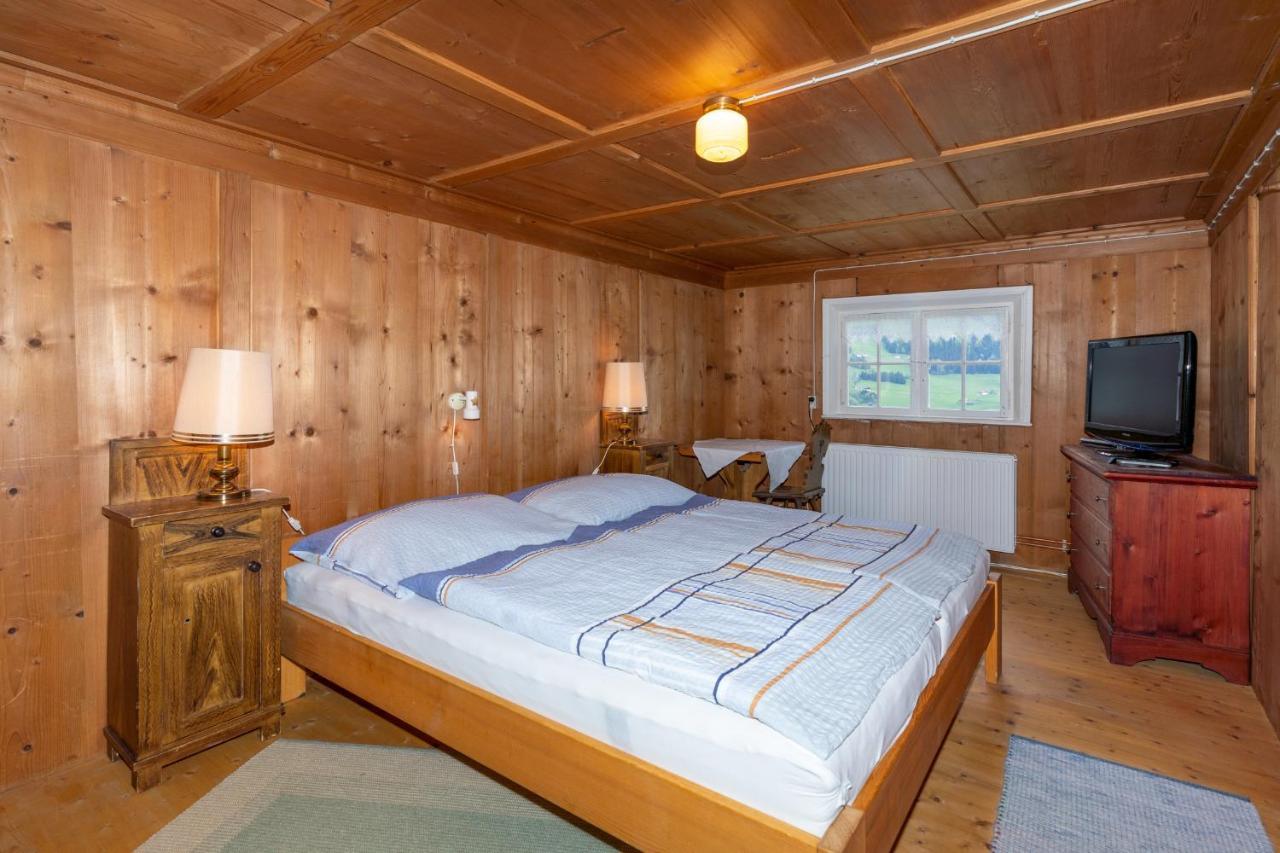 Haus Holzwurm Apartman Raggal Kültér fotó